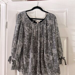Woman’s Blouse 3/4 arms with metallic sheen